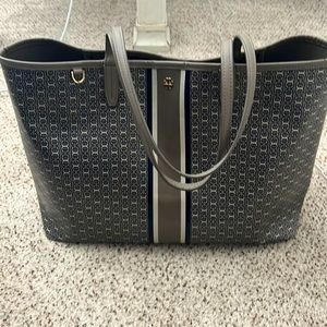 Gemini Link Tote